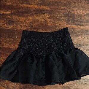 SHEIN Black Textured Mini Skirt